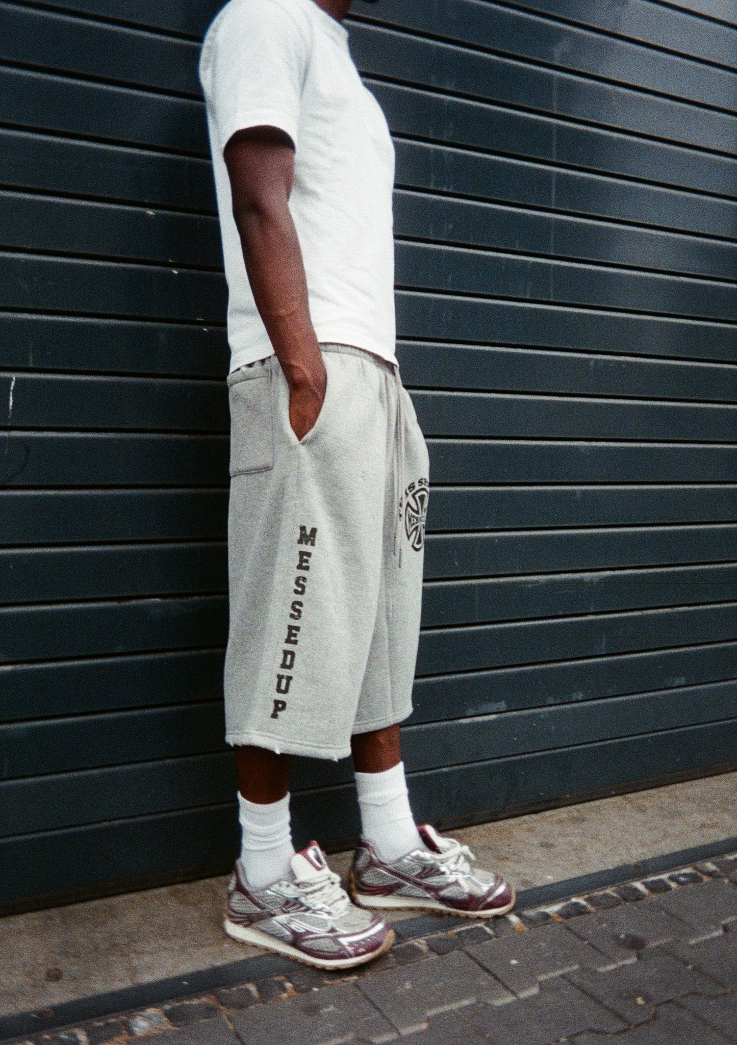 GREY SWEAT SHORTS